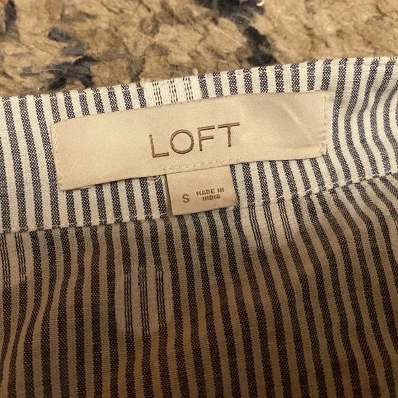 Ann Taylor Loft Shirt - Picture 2 of 3